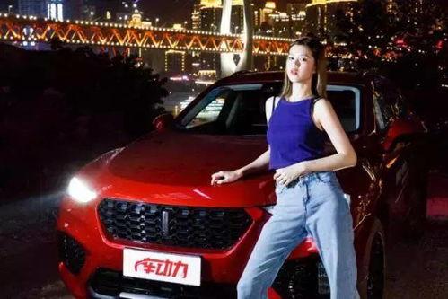 重庆美女吃瓜事件,网络热议背后的文化现象解析